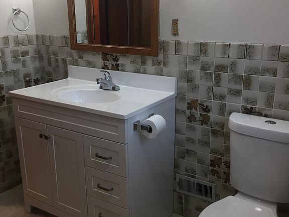 2nd floor bath