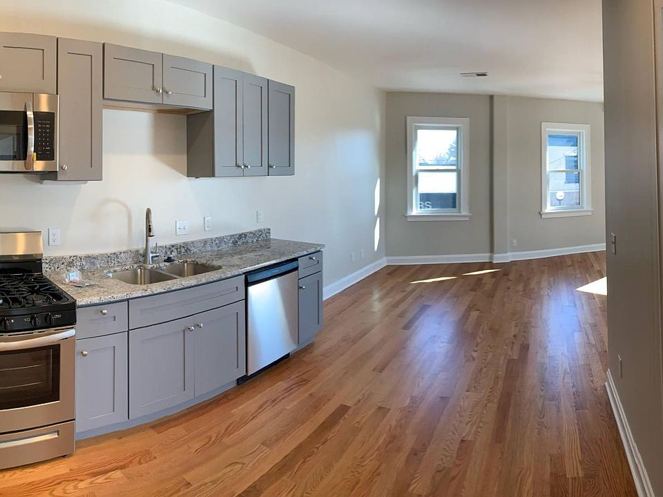 1st image of 5901 Hamilton Ave #4