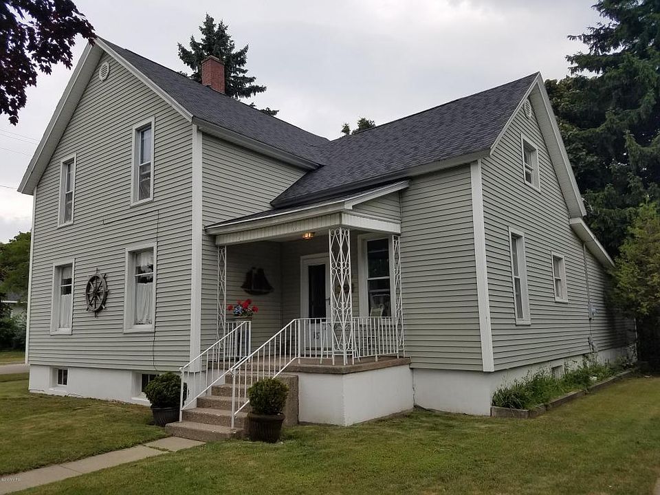 1st image of 710 W Loomis St