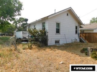 26 S 6th West St, Green River, WY 82935