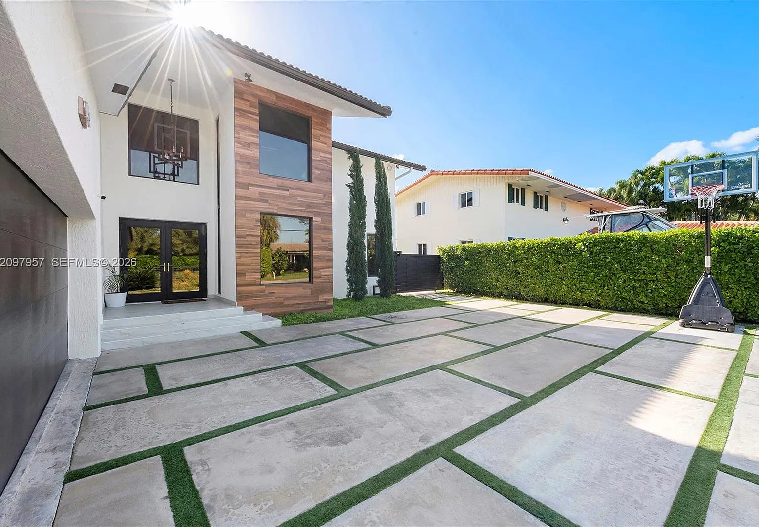 Sans Souci Estates — Photo 3