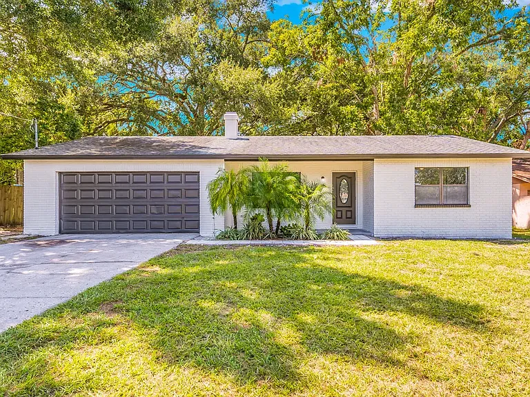512 Donna Dr — Photo 1