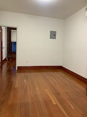 Rented by International Property Services LLC | media 3