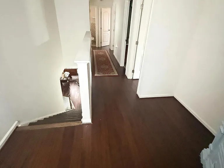 8707 Raleigh Mews — Photo 5