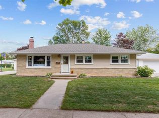 247 S Karlyn St, Kimberly, WI 54136