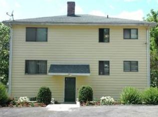 82 Highview Ave, Stamford, CT 06907