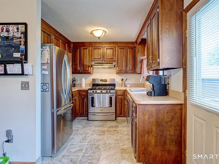 6 Oak Forest Dr #3 — Photo 3