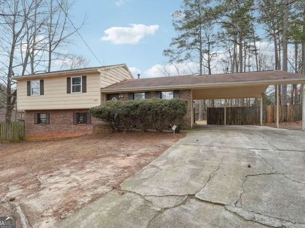 7344 Camelot Ct, Riverdale, GA 30296