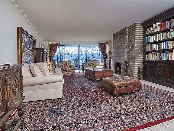2nd image of 4455 Douglas Ave APT 4F