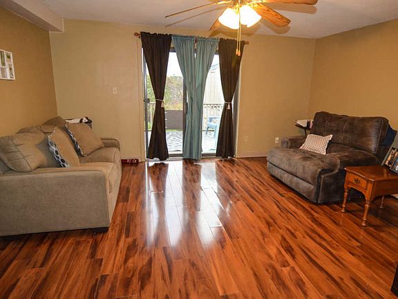 3rd image of 20 Juniper Ln Unit 18