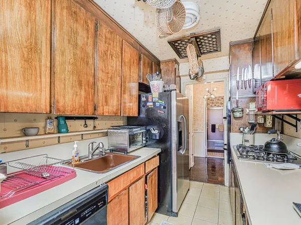 2711 Avenue X image 21 of 41