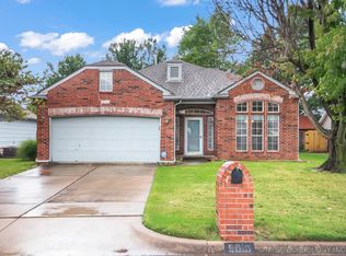 9018 E 75th St, Tulsa, OK 74133