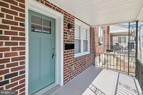 732 Harry St Photo 1