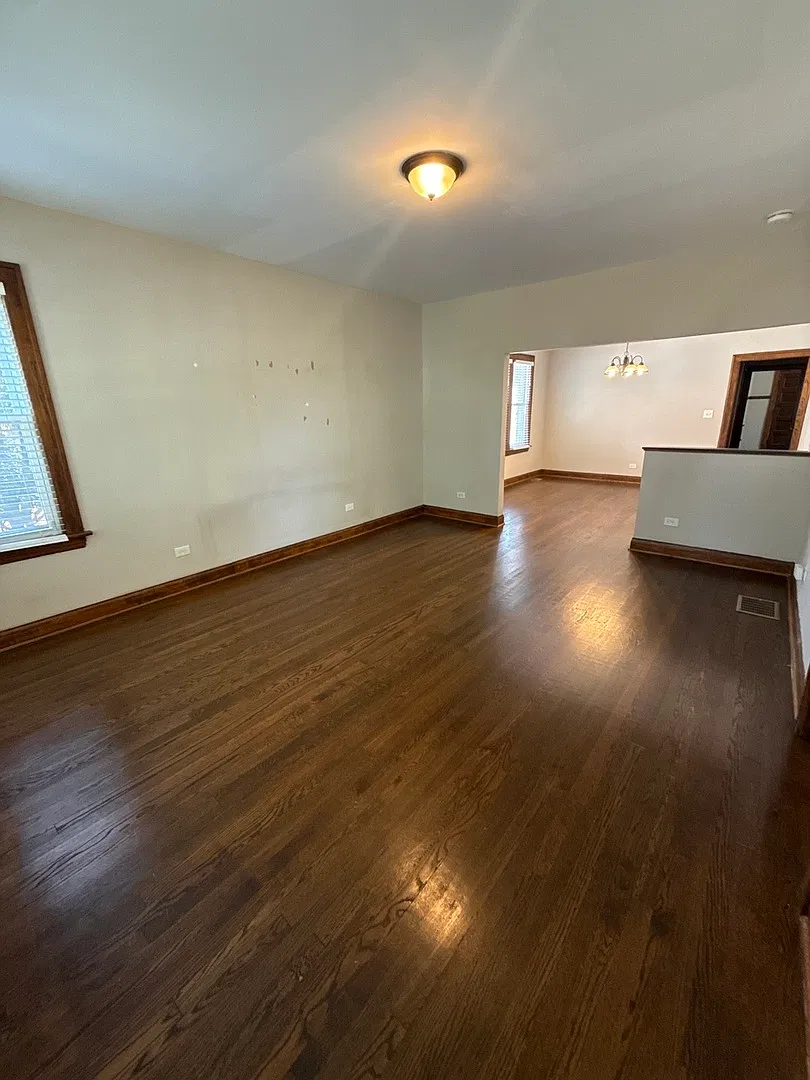 3 bed, 1242 sqft, $2,800 — Photo 2