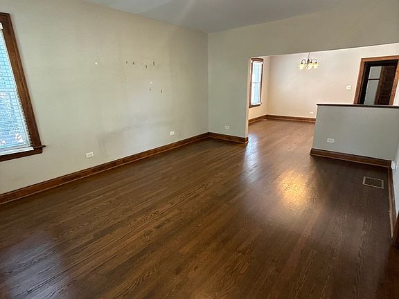 2nd image of 1231 Ridgeland Ave