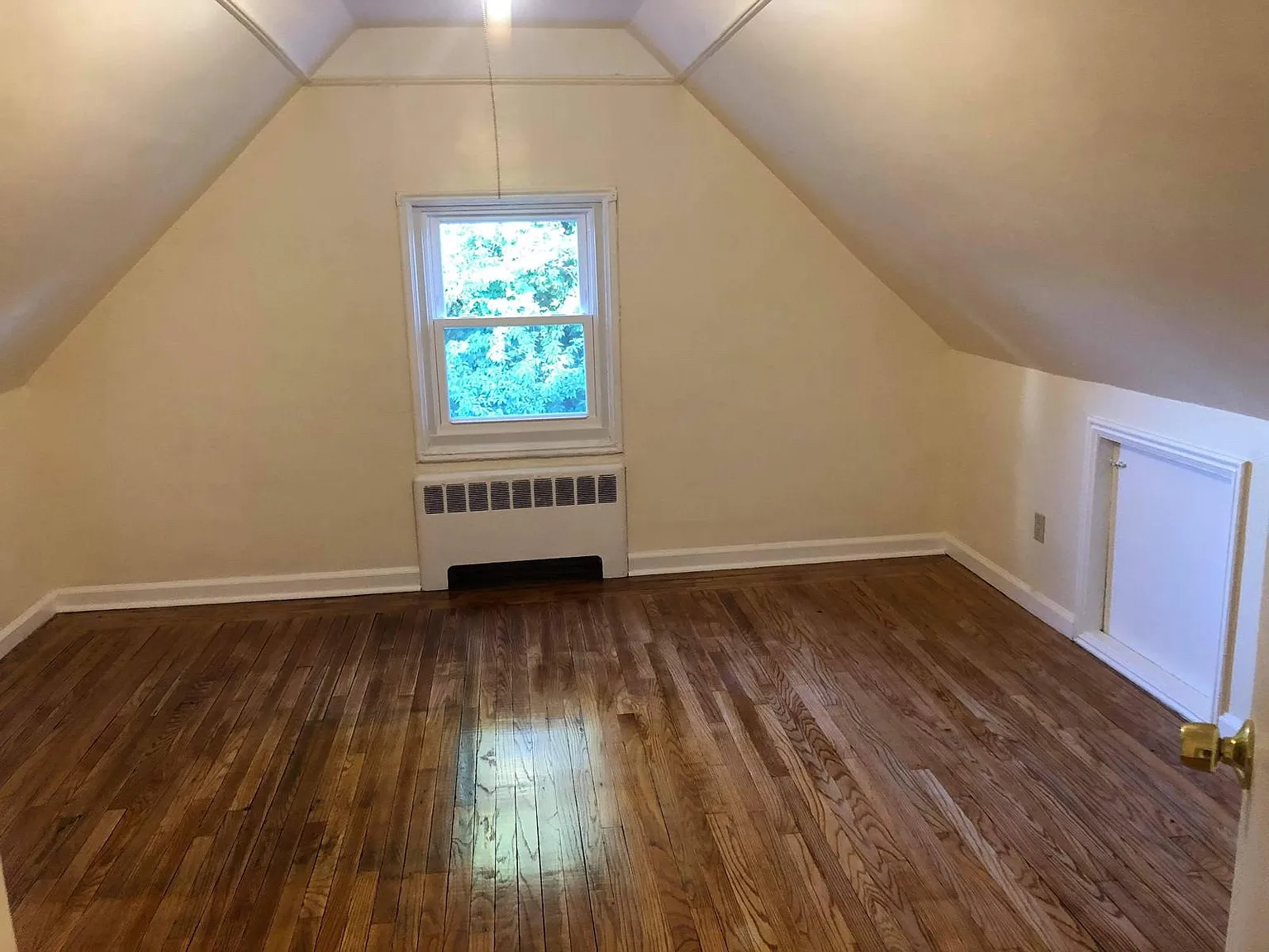 2 bed, 900 sqft, $2,500 — Photo 2