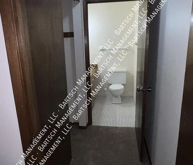 4135 N 104th St #8 — Photo 9