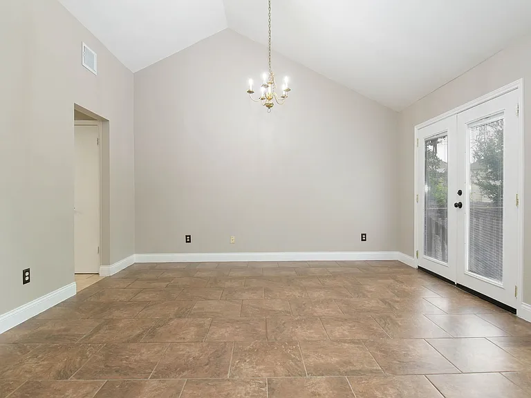 4010 Knollbend — Photo 18