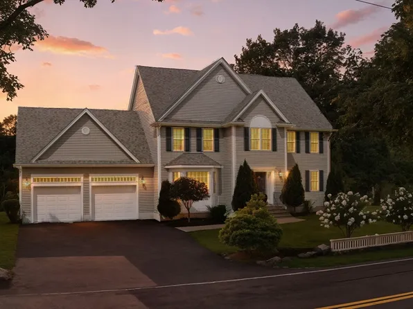 30 Neponset St, South Walpole, MA 02071