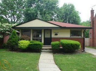 20607 Kenmore Ave, Harper Woods, MI 48225