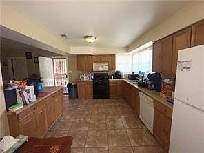 3rd image of 6600 Virgilian St
