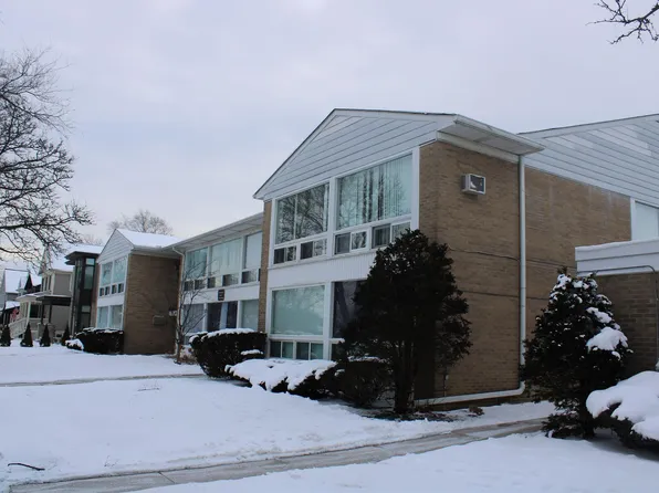 150 Bird Ave APT 25, Birmingham, MI 48009