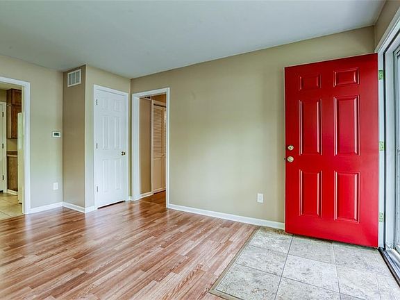 3rd image of 5145 Alma St