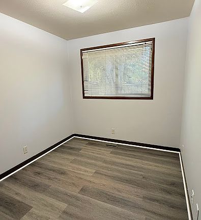 4th image of 3709 NE 44th St #B