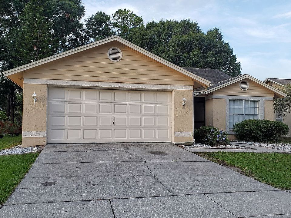 1st image of 11921 Cedarfield Dr