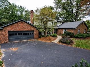 106 Buhlmont Dr, Sewickley, PA 15143