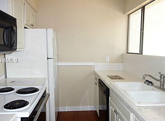 4th image of 42 S Forest Beach Dr APT 3005