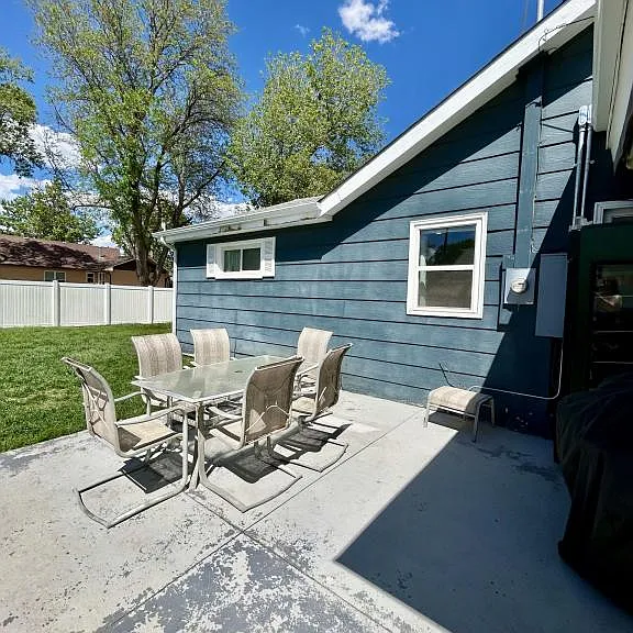 233 Greydene Ave — Photo 17