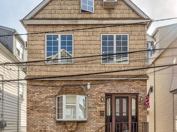 12 Obrien Ct, Bayonne, NJ 07002
