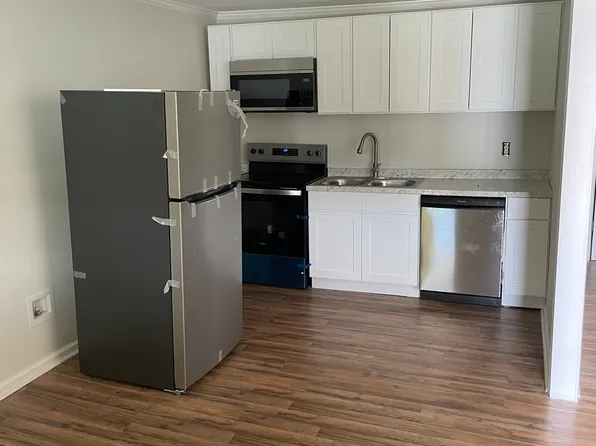 901 Gaines Ave #B, High Pt, NC 27263