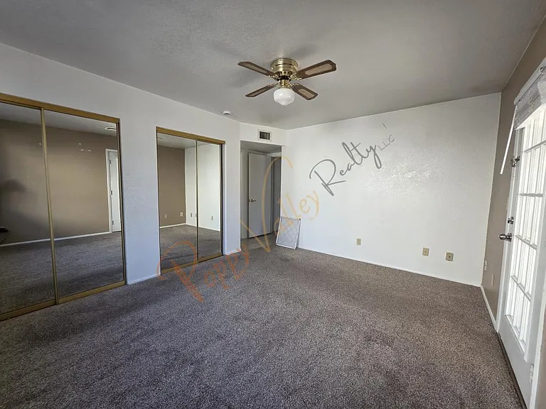 1811 Motor Ave — Photo 10