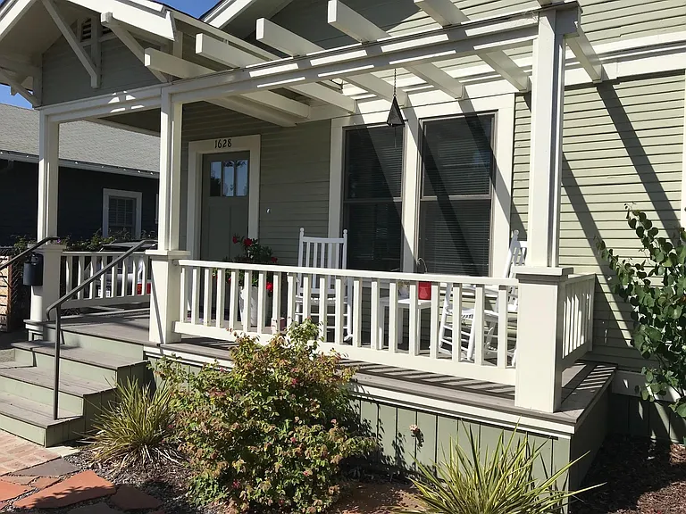 1628 Chorro St — Photo 3