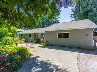 8528 Lynnwood Dr, Lynden, WA 98264