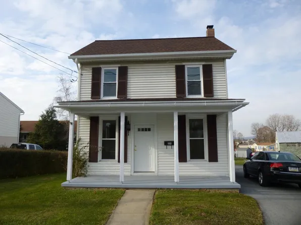 132 S Market St, Ephrata, PA 17522