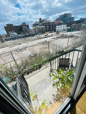 Rented by Voro New York | media 6