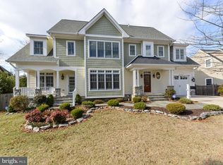 2008 N Lincoln St, Arlington, VA 22207
