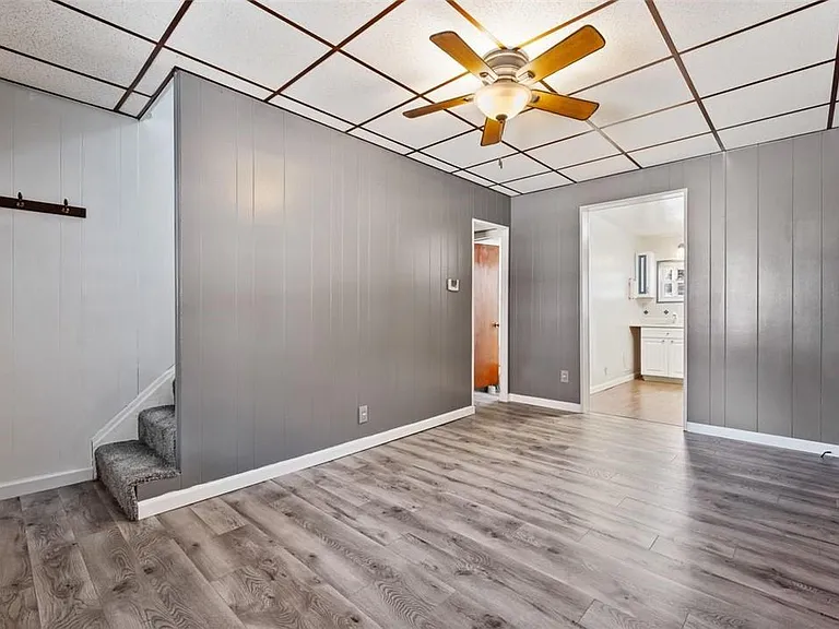 212 Sheridan St — Photo 6