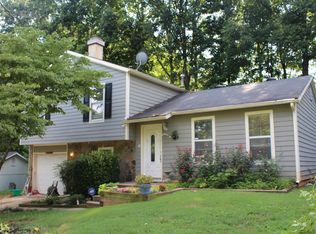 645 Sunfield Dr, Lilburn, GA 30047