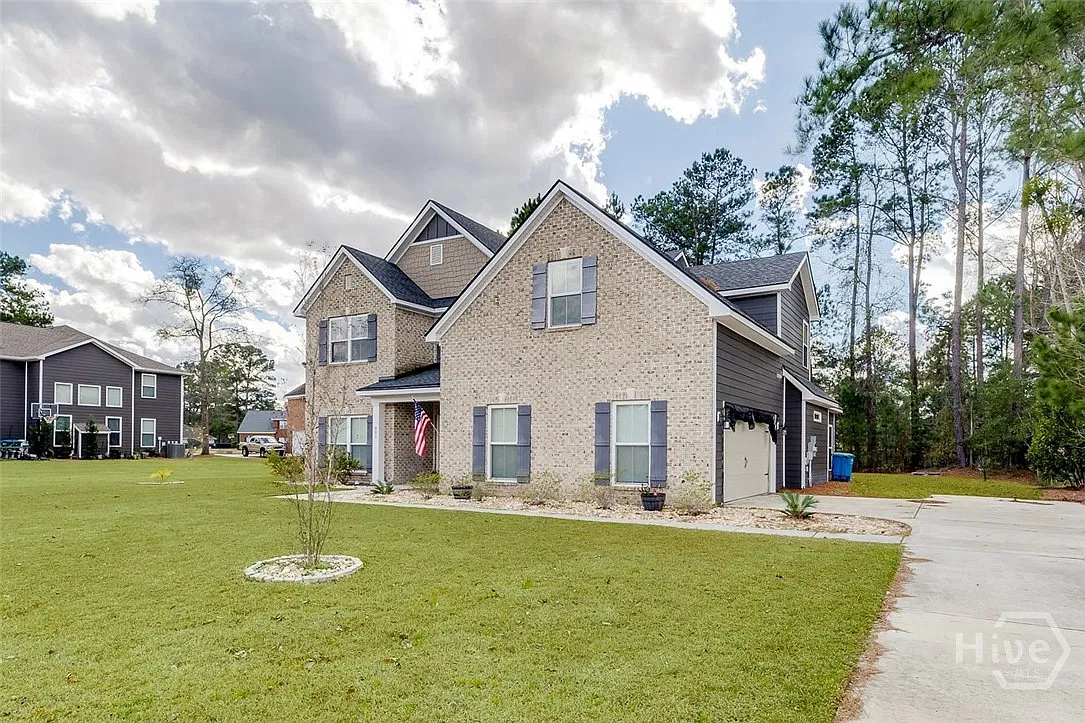 4 bed, 3.5 bath, 3002 sqft, $3,000 — Photo 3