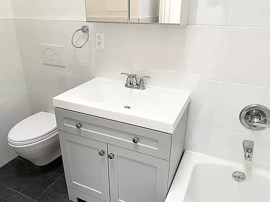 Rented by Owner | media 9