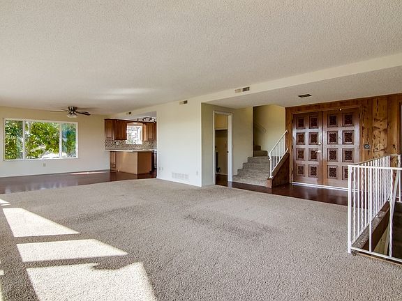 5th image of 880 Hacienda Dr
