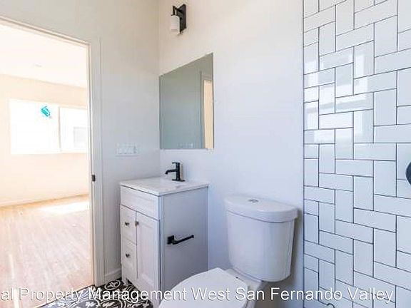 5th image of 6623 Beck Ave