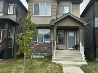 1211 16th Ave NW #4-3, Edmonton, AB T6T0S9