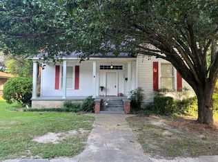 405 Lee St, Belzoni, MS 39038