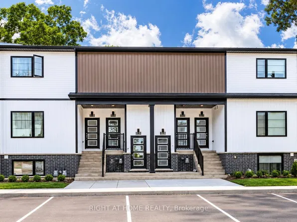 4263 4th Ave #223, Niagara Falls, ON L2E 0C2