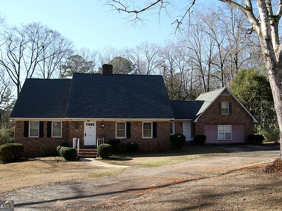 4th image of 1903 Ridgewood Dr